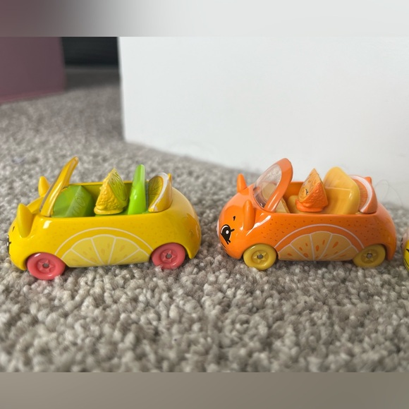 Set of 4 Cutie Cars - fruits - Picture 3 of 4